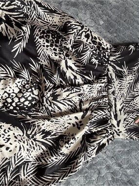 Taylor Black and White Printed Dress